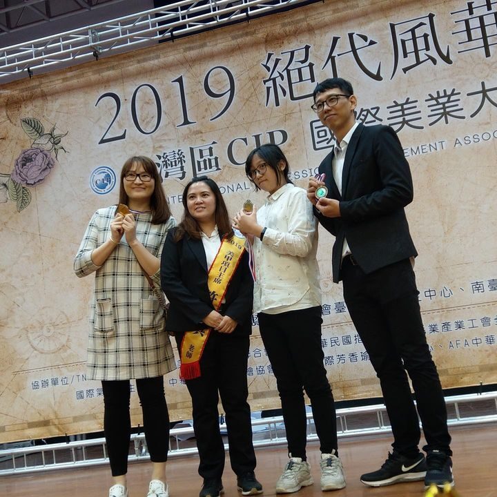 8da557e82ed66e49885976342628dba6.jpg